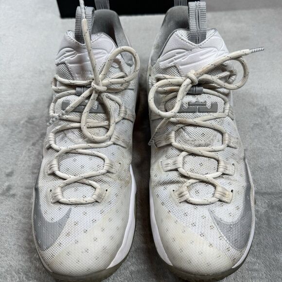 Nike Mens LeBron 13 Low 831925-100 Metallic Silver Sneaker Shoes Size 12 main image 9